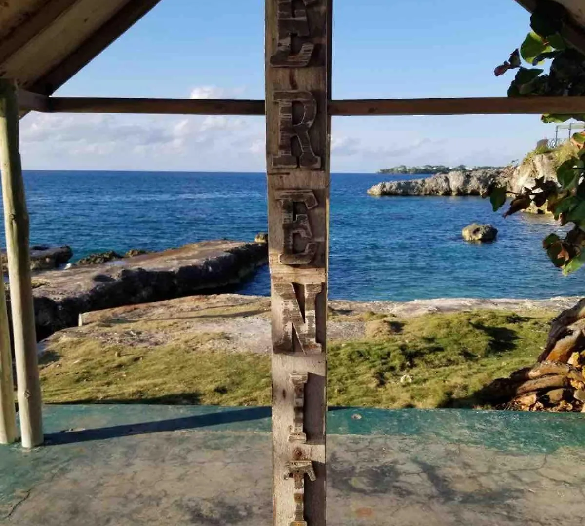 Caribbean Bliss - Oceanfront Studio With Stunning Views Negril Appartamento